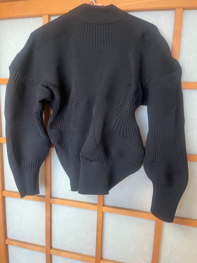 人気完売ISSEY MIYAKE KONEKONEコネコネジップアップ