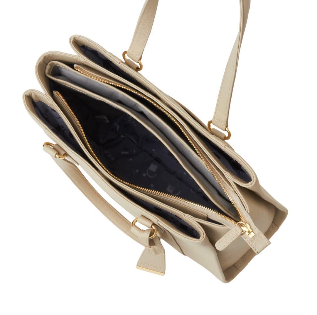 【新品未使用】DIANA 肩掛けバッグ