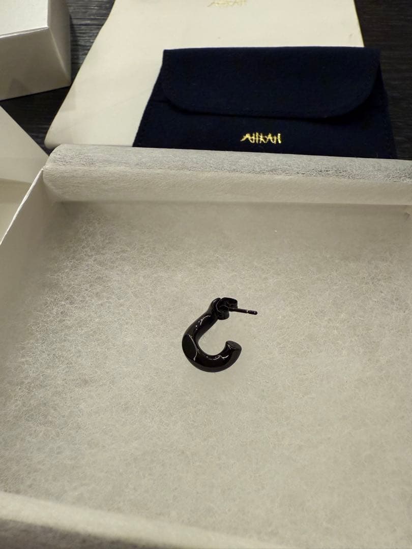 AHKAH アーカー　アンパサンド　ピアス（片耳用）