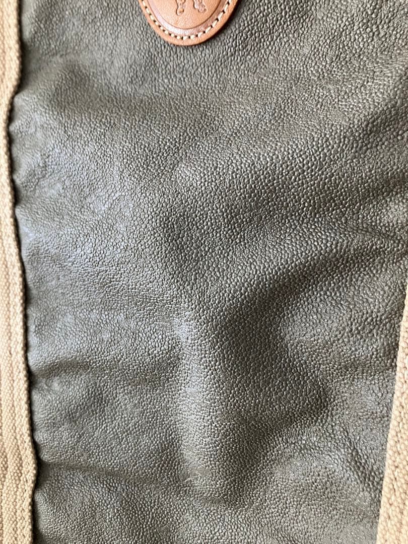 CP COMPANY ボストンバッグ&クラッチバッグ　イタリア　鞄　レザー　旅行