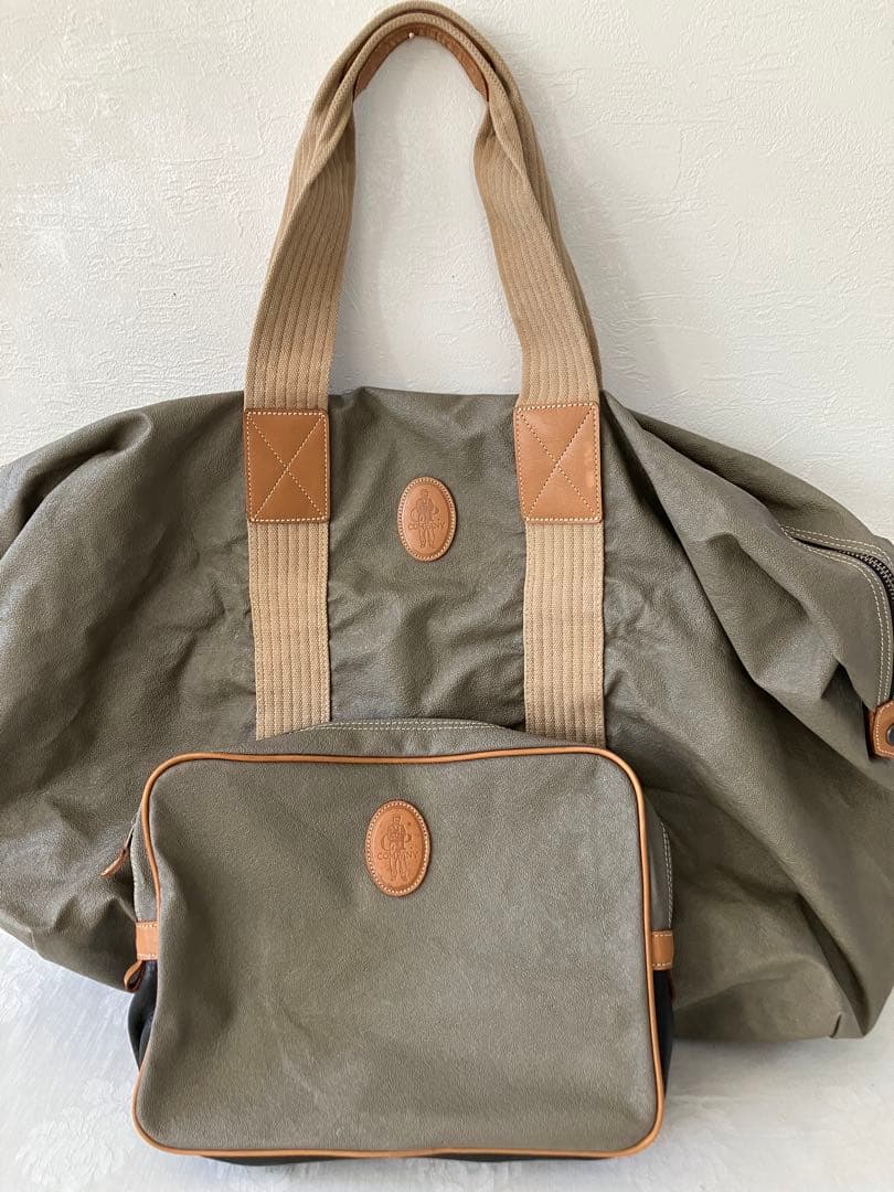 CP COMPANY ボストンバッグ&クラッチバッグ　イタリア　鞄　レザー　旅行