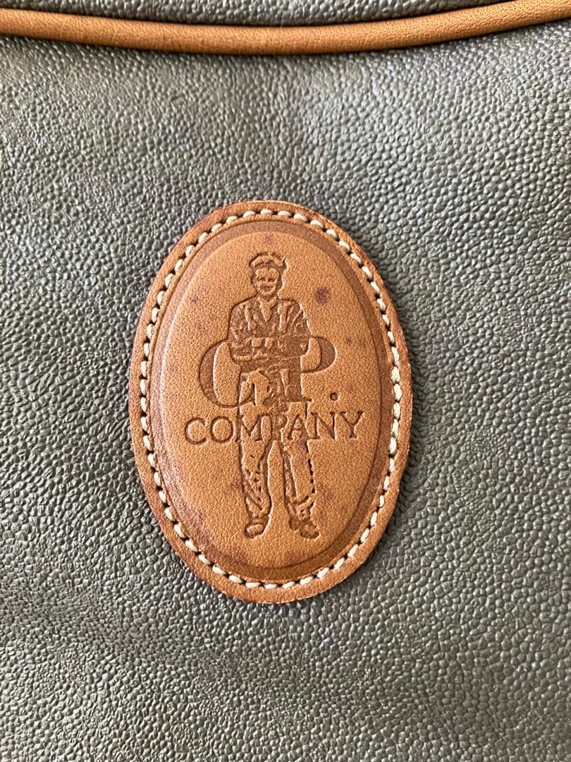 CP COMPANY ボストンバッグ&クラッチバッグ　イタリア　鞄　レザー　旅行