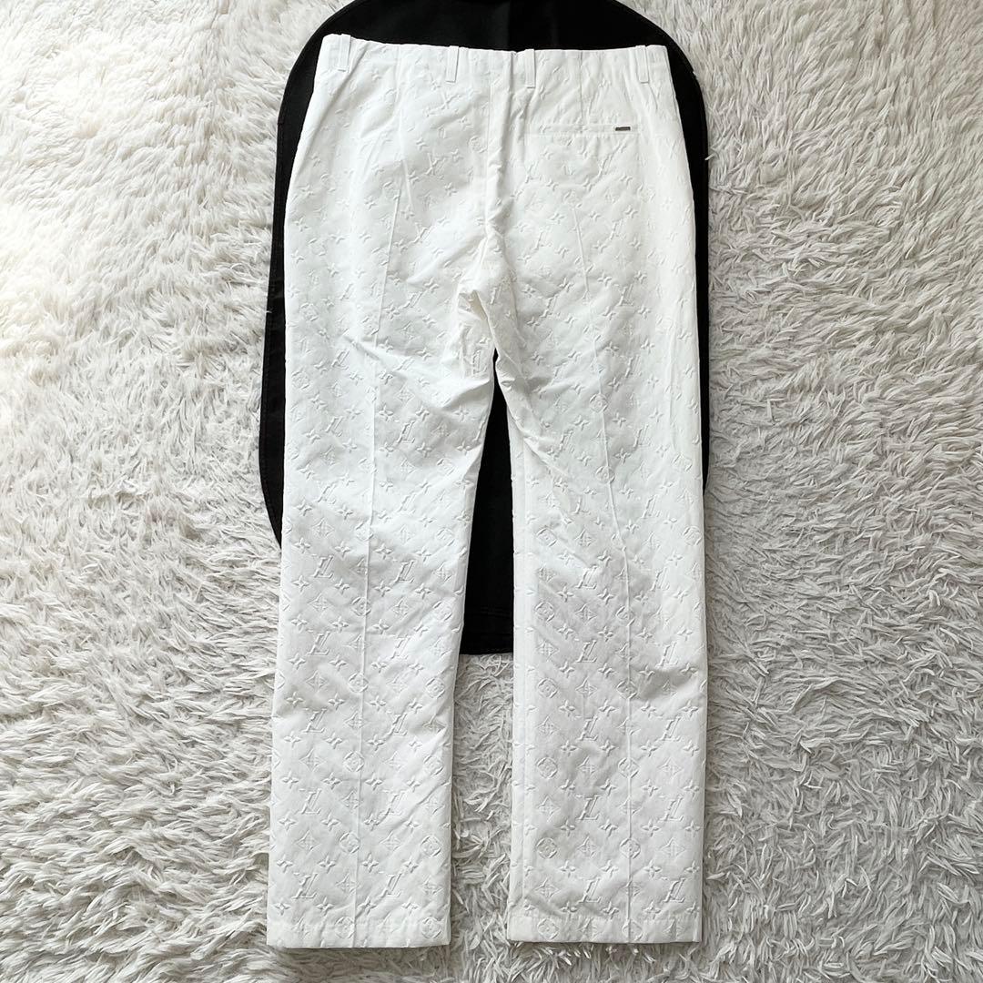 未使用品 XLサイズ Louis Vuitton エンボスモノグラム チノパンツ