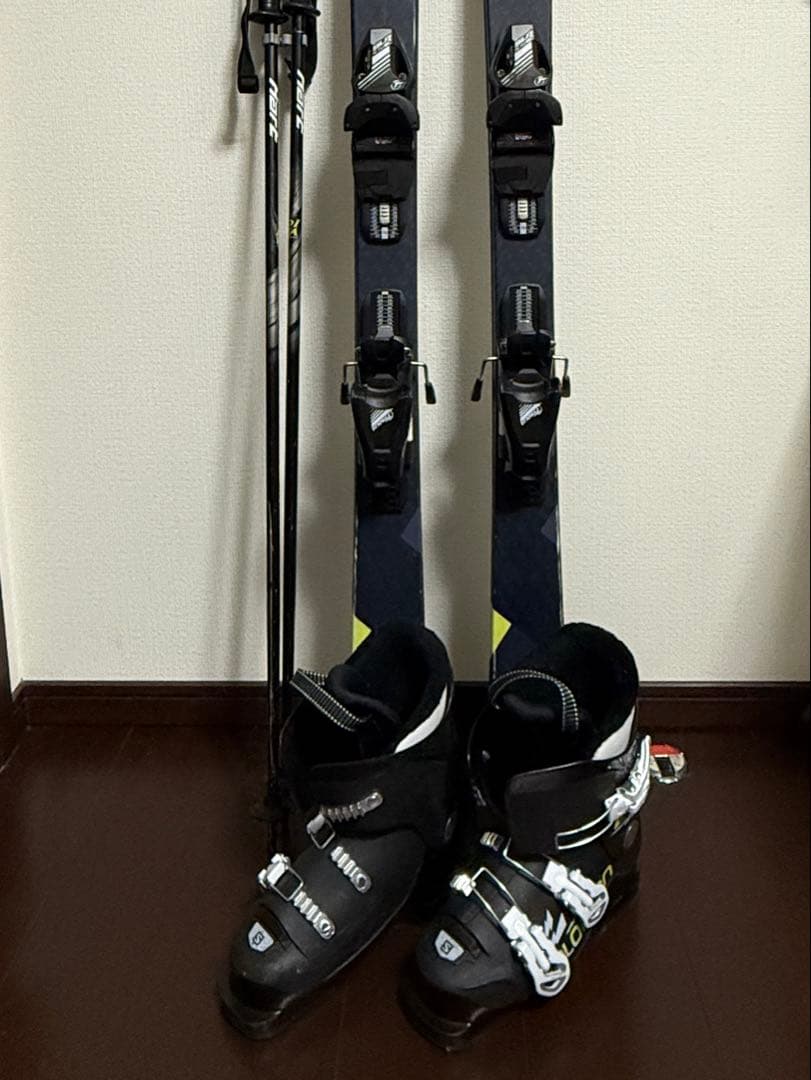 hartスキー板138 salomonブーツ23.0ストック　セット