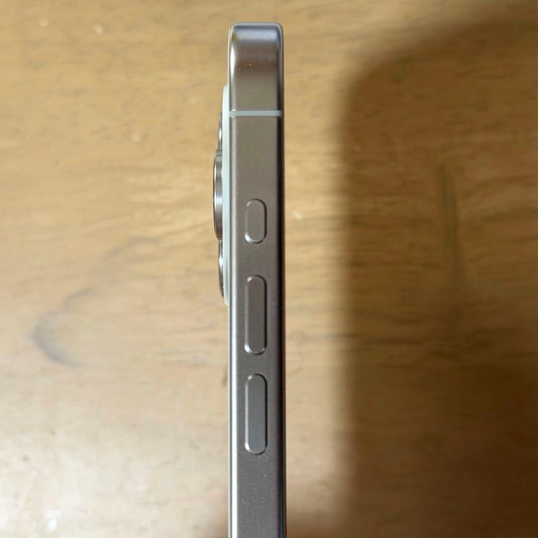 新品 Apple IPhone15pro 256GB ホワイトチタニウム