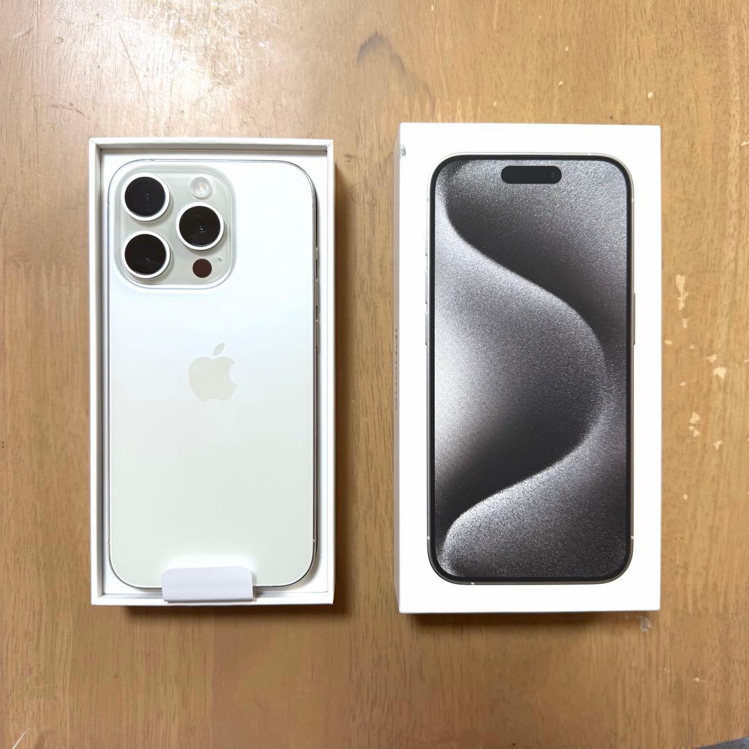 新品 Apple IPhone15pro 256GB ホワイトチタニウム