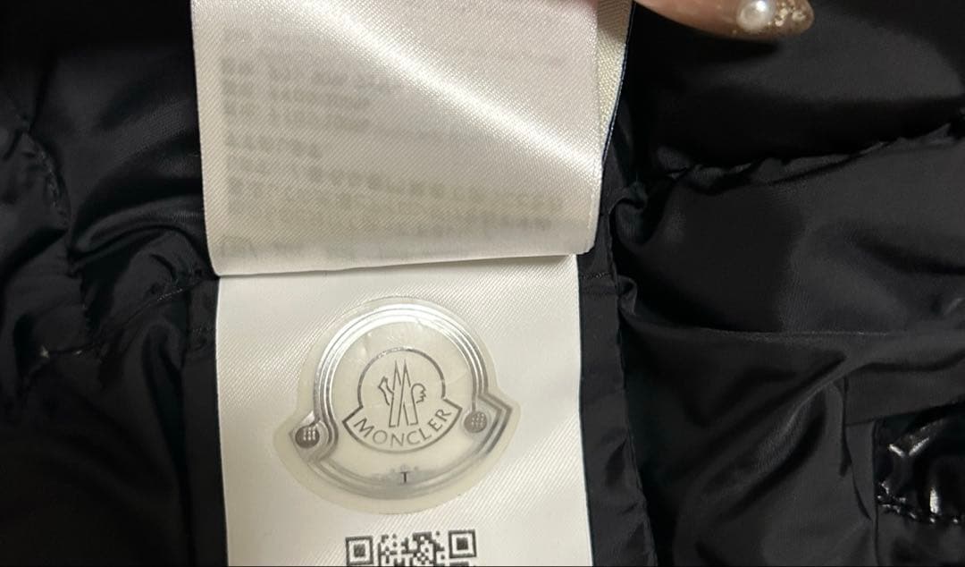 MONCLER モンクレール　キッズ　14A レディース着用可能　ダウンベスト