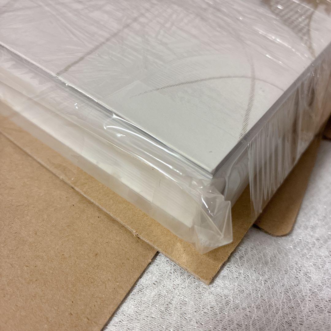 【未開封】ユーリ!!! on ICE SELECT BOOK