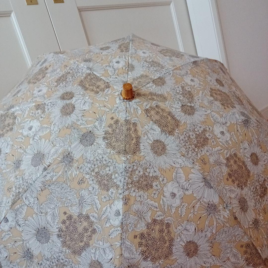 花柄折りたたみ傘 竹製ハンドル　リバティ