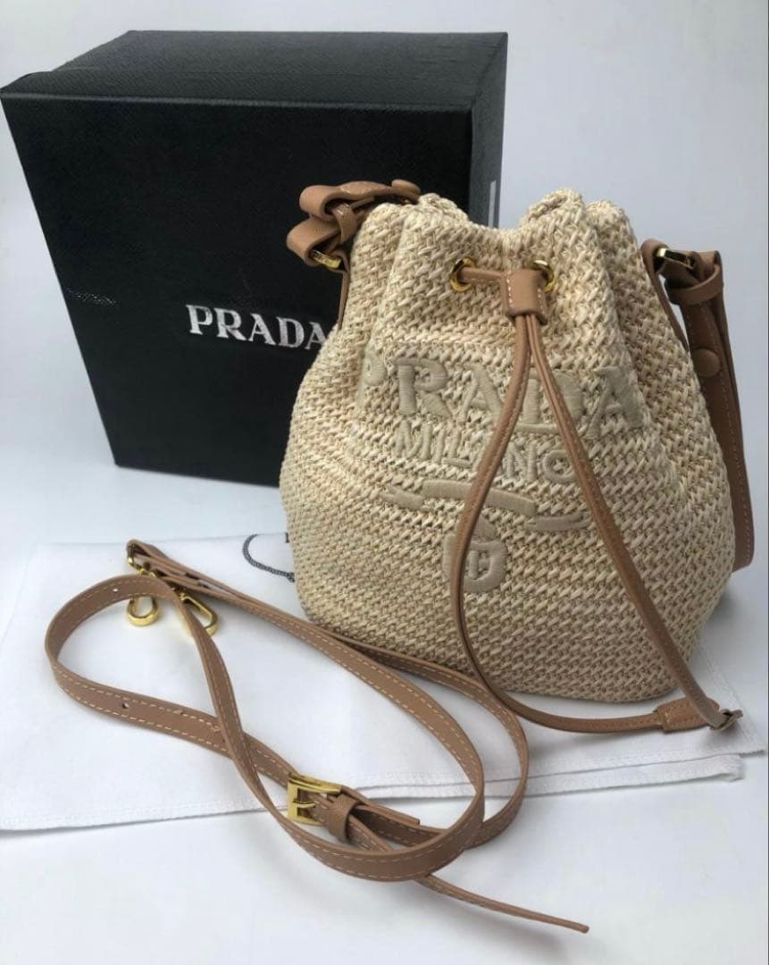 PRADA カゴバック