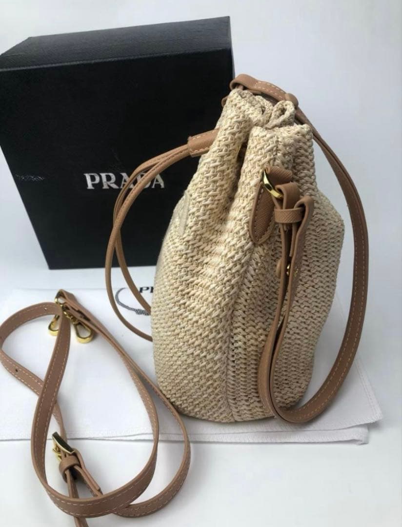 PRADA カゴバック