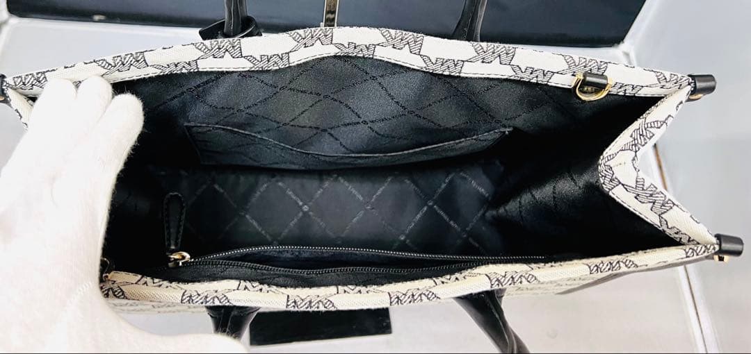 MICHAEL KORS 2WAY トートショルダーバッグ 総柄モノトーン 美品