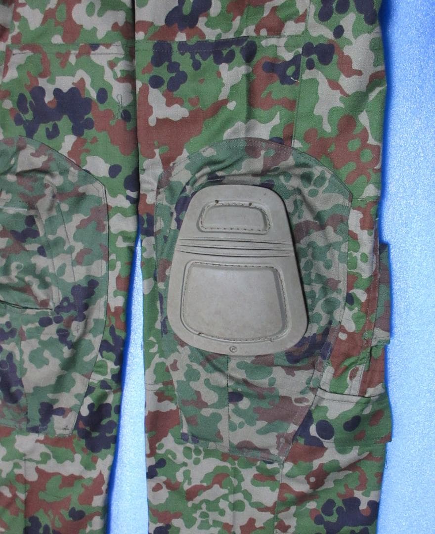 ３B陸上自衛隊迷彩服上下セット（クレイタイプニーパッド対応モデル、パッド無し）
