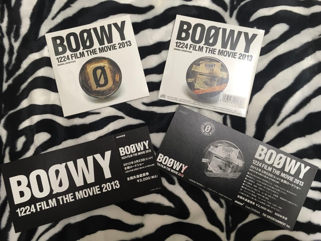 初回プレス限定22曲入り2枚組サウンドトラック付きオリジナルデザインチケット￼