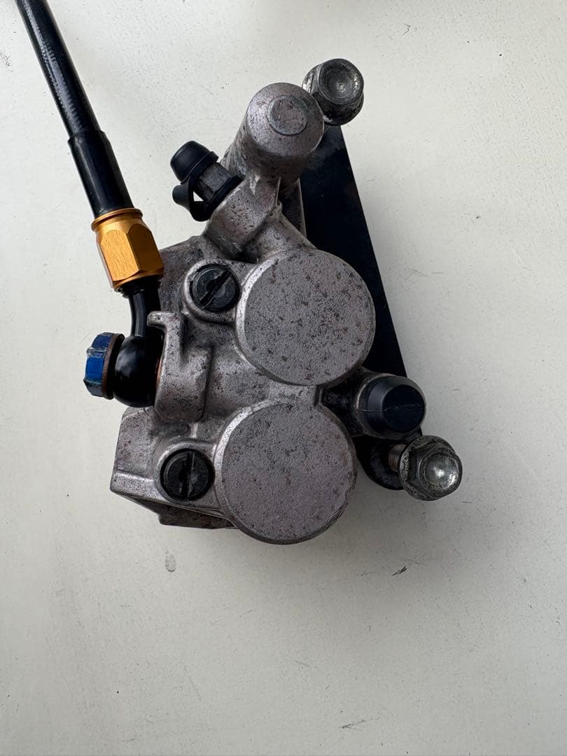 nsr50 キャリパー