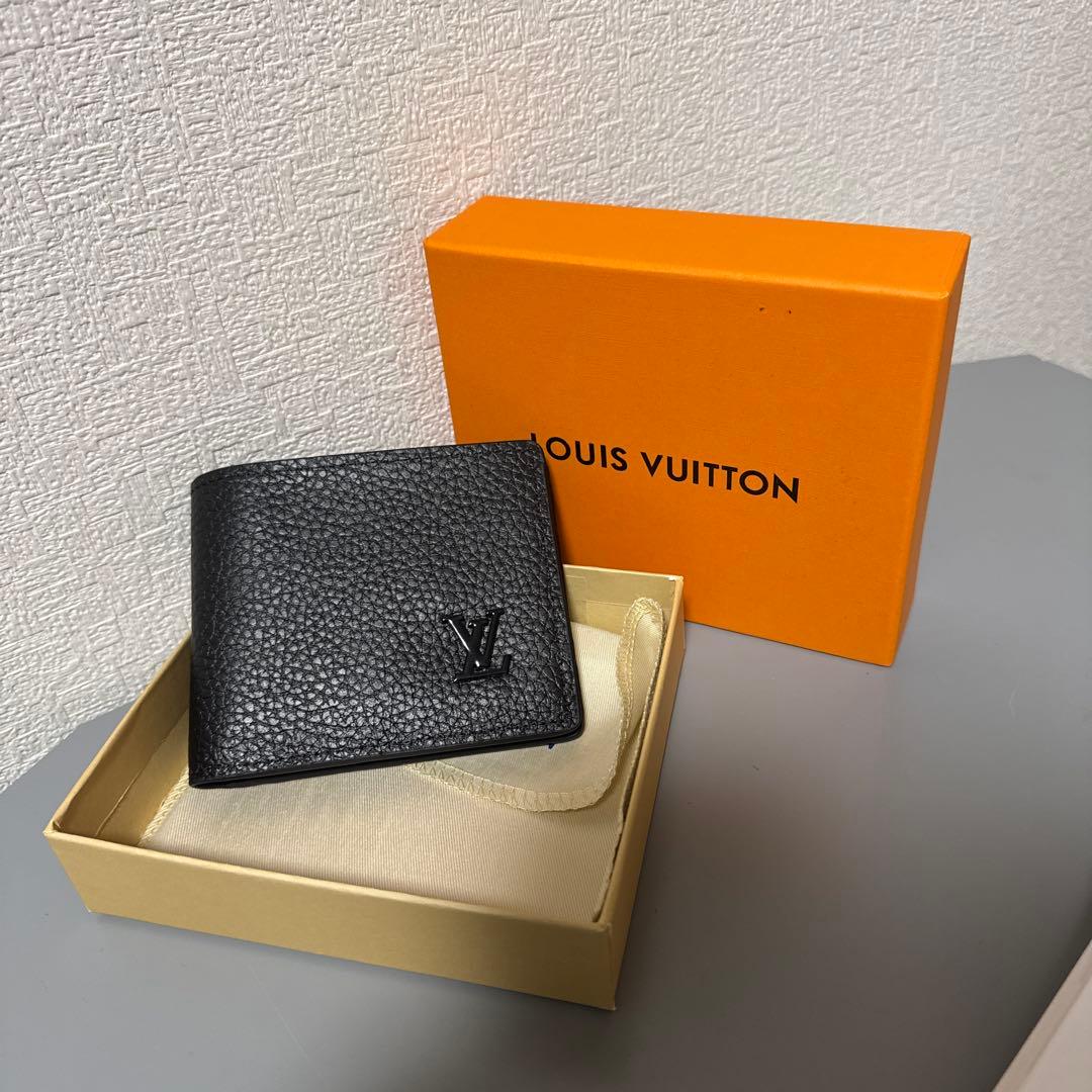 LOUIS VUITTON ブラック 二つ折り財布 肉団子