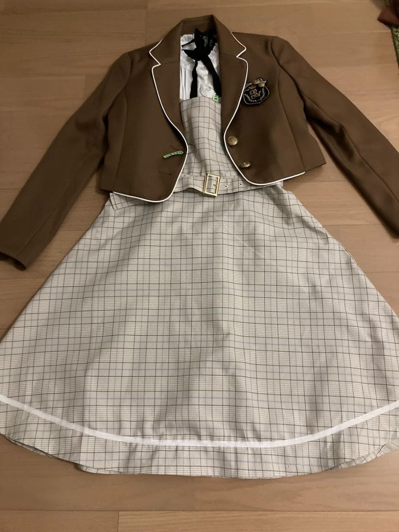 美品●2025 レピピアルマリオ３点セット　フォーマル　サイズ１５０