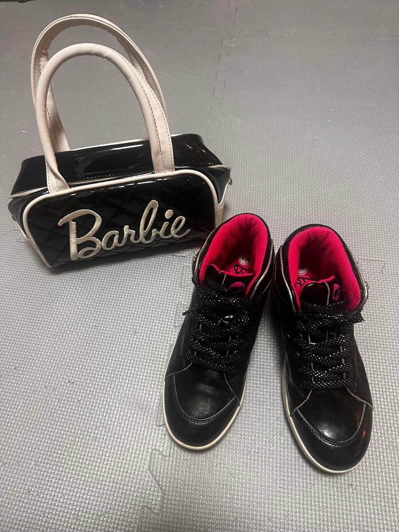 バービー　パーリーゲイツ　ゴルフシューズ 24cm ラウンドバッグ付き