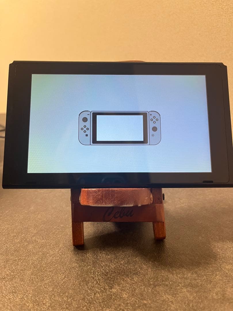 Nintendo Switch 本体 のみ2017 ジョイコンなし　値下げ可能