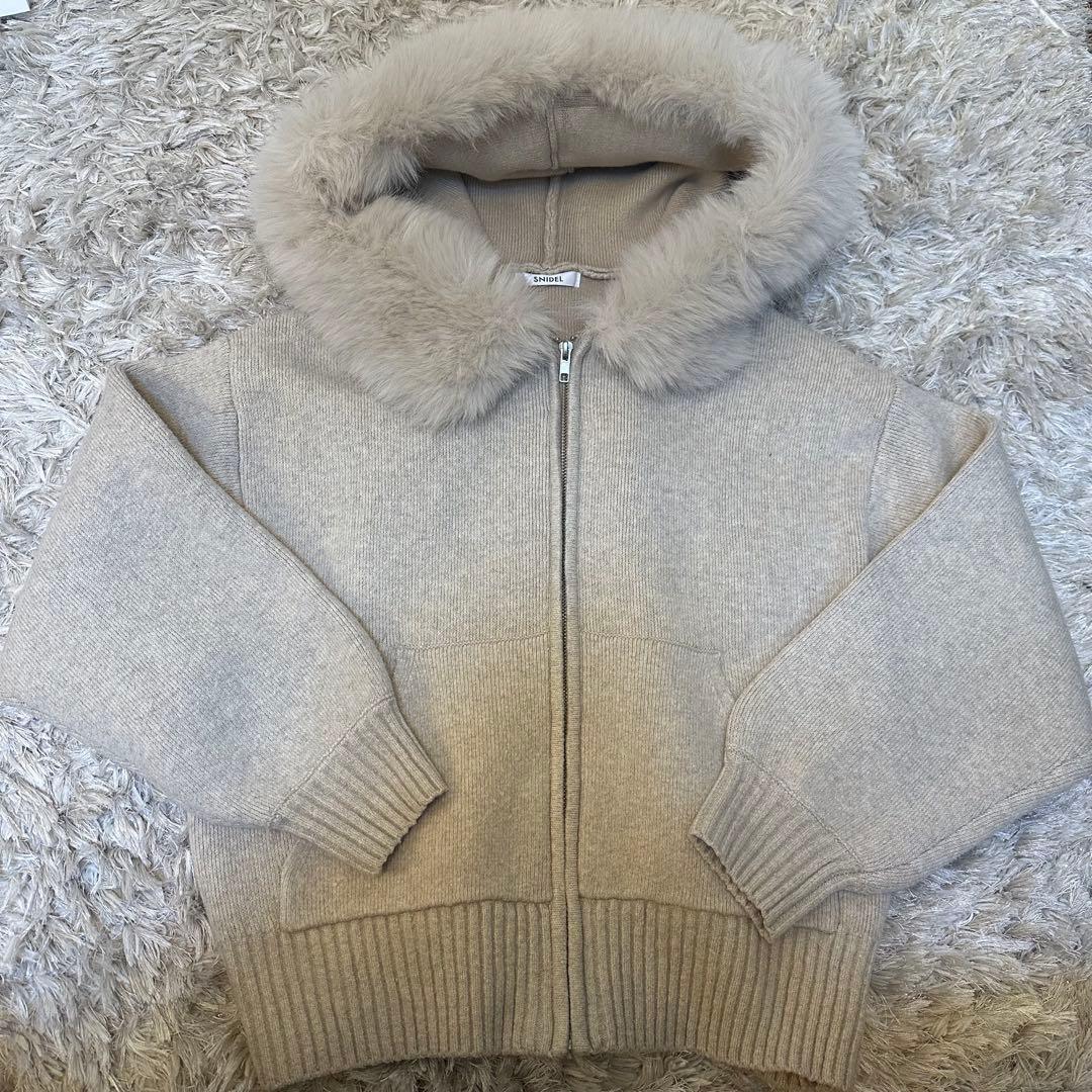 【完売品】スナイデル ファーフードパーカー ライトベージュ1 (Mサイズ)