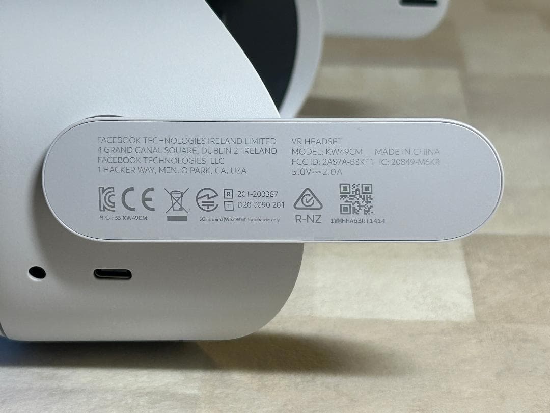  Quest 2 VRヘッドセット（動作品本体のみ）