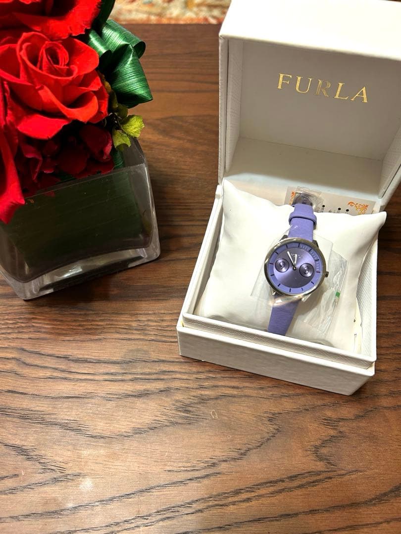 新品未使用 FURLA アナログ腕時計 紫