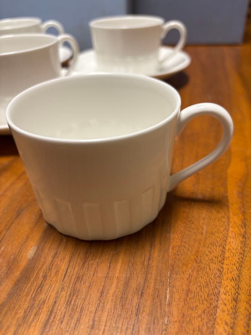 ekubo英国製ウェッジウッド　コロセウム　カップ＆ソーサーセット