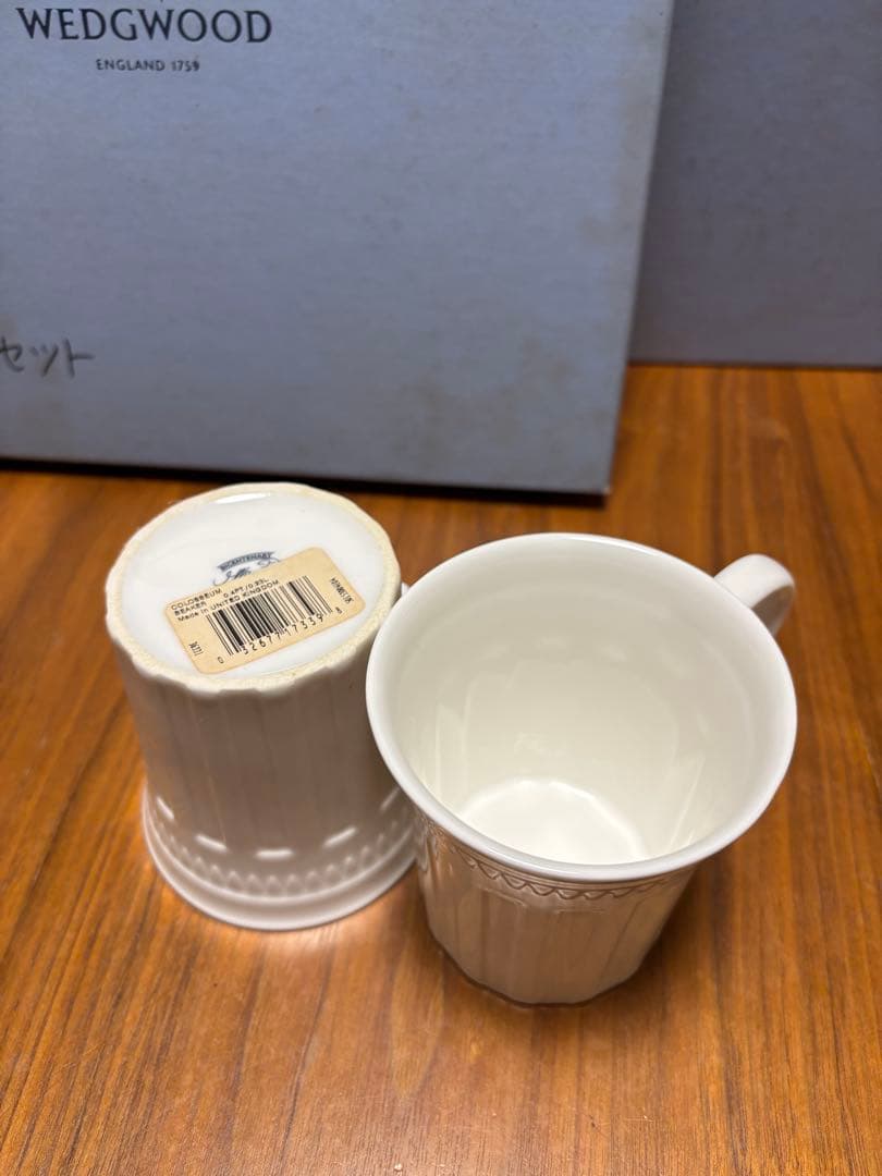 ekubo英国製ウェッジウッド　コロセウム　カップ＆ソーサーセット