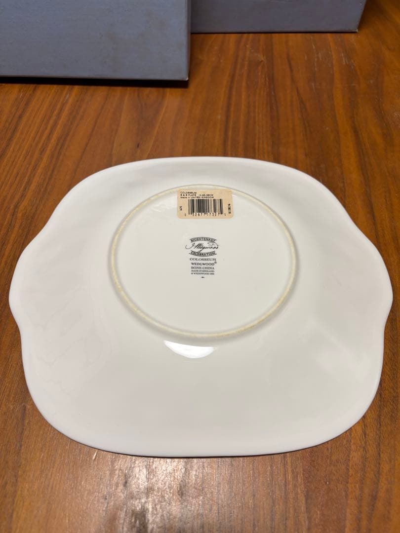 ekubo英国製ウェッジウッド　コロセウム　カップ＆ソーサーセット