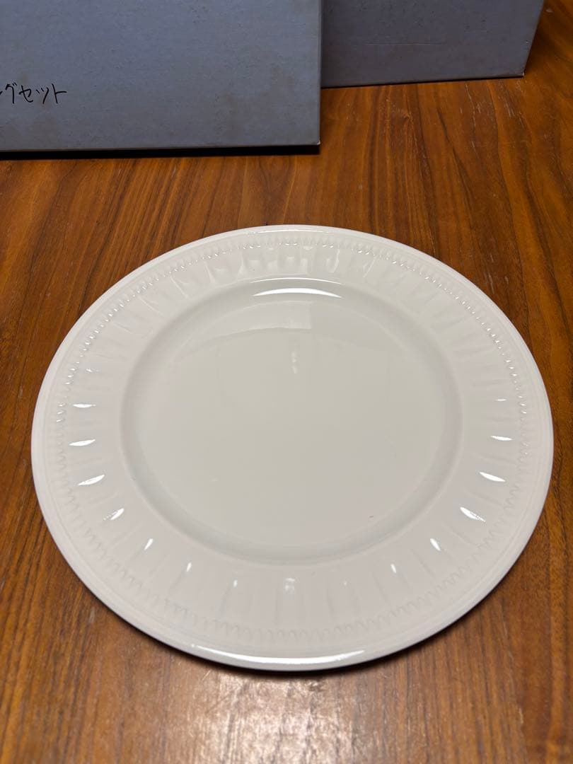 ekubo英国製ウェッジウッド　コロセウム　カップ＆ソーサーセット