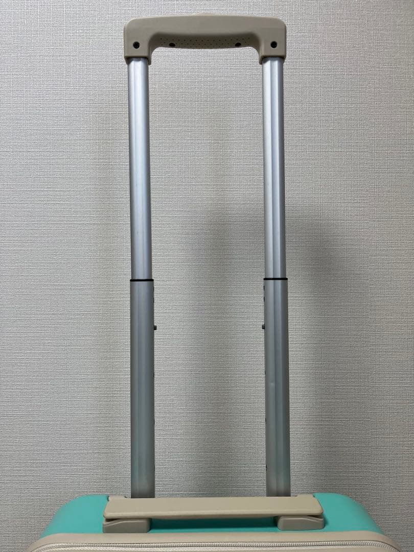 ace. キャリーケース