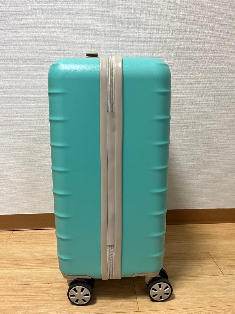 ace. キャリーケース