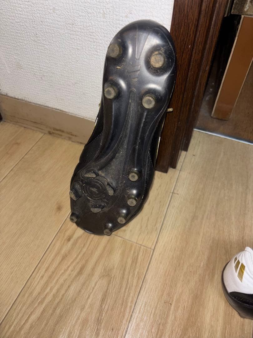 コパアイコン サッカーシューズ 黒/白