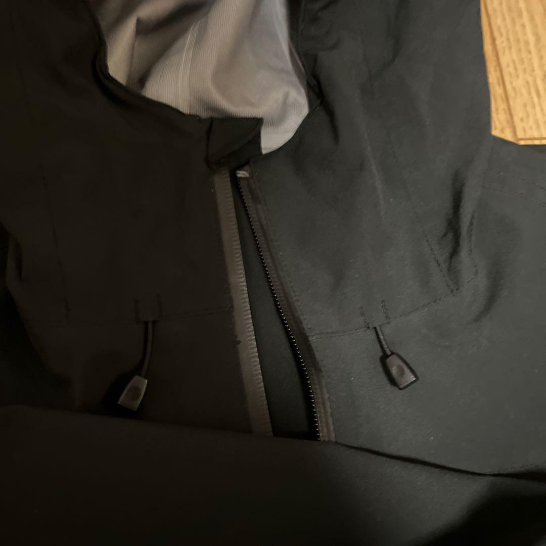 CHROME マウンテンパーカー　試着のみ