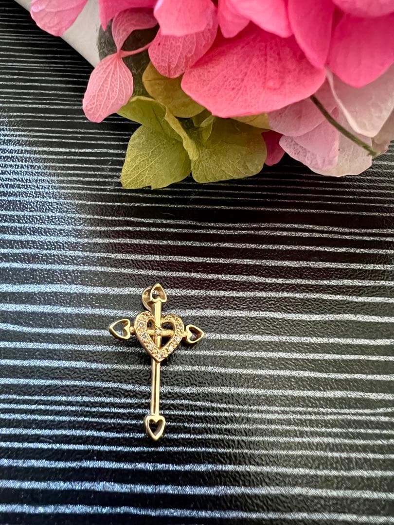 最後のお値下げ‼️18金ペンダントタップクルス