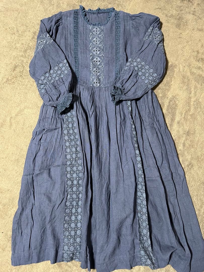 ★弥生さま★TSUHARU ダークブルー刺繍ワンピース　ニット帽子セット