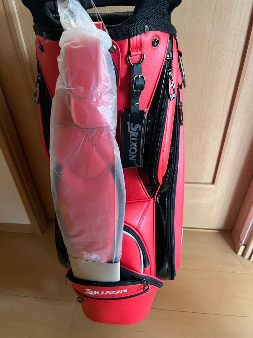 新品、未使用　スリクソンキャディバック　赤