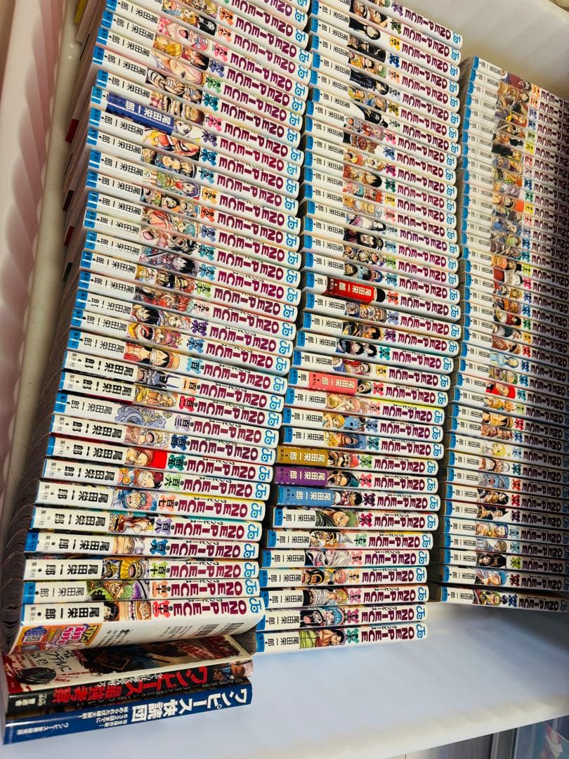 ワンピースほぼ全巻（1-112巻）＋おまけ2冊