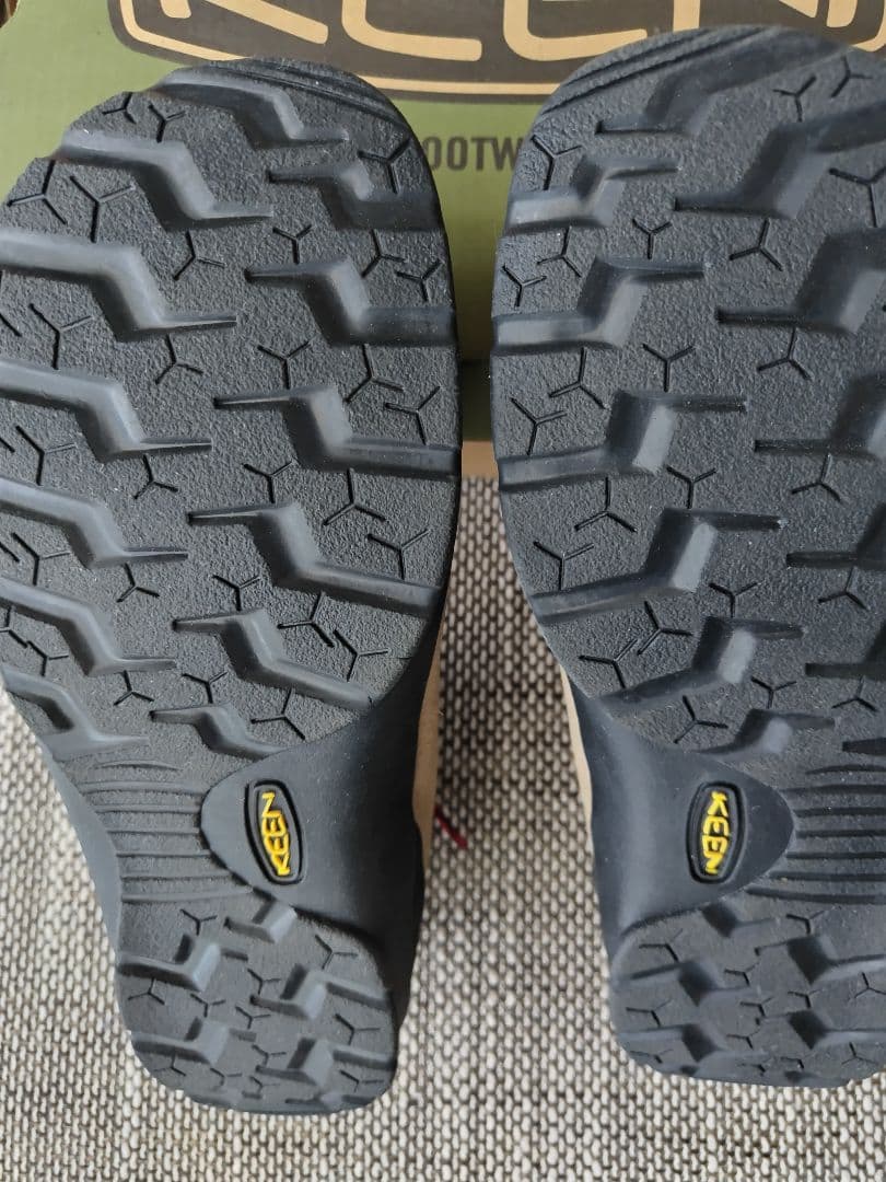 KEEN JASPER SILVERMINK レディース25cm