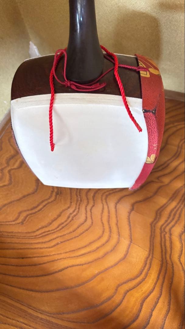 三味線本体 蝶模様 赤白