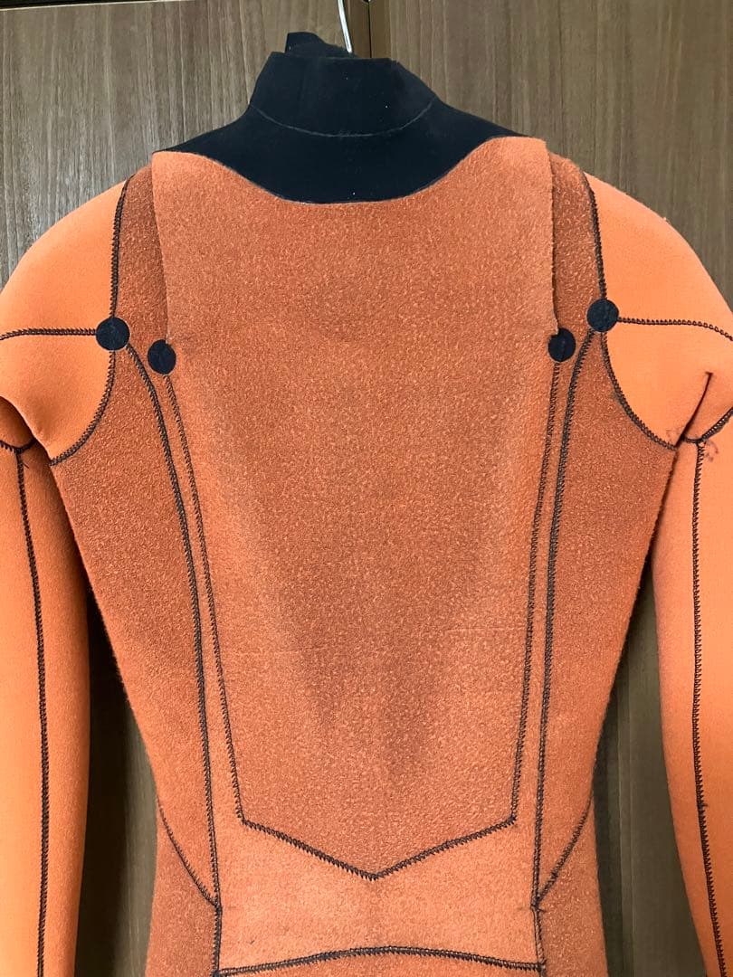 レディースウェットスーツ　セミドライ