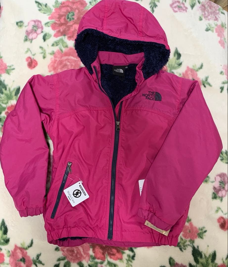 新品タグ付　ノースフェイス　アウター　130 ピンク