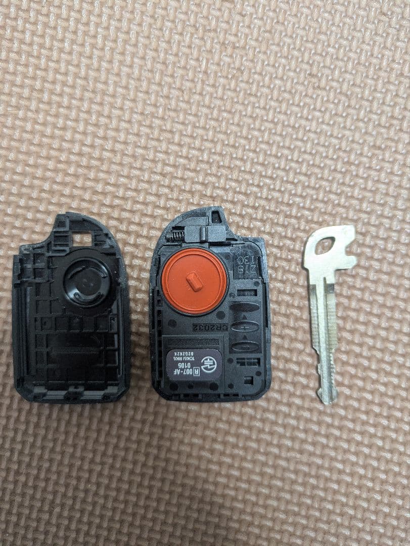 美品 トヨタ　純正　ハイエース　レジアスエース　スマートキー　TOYOTA