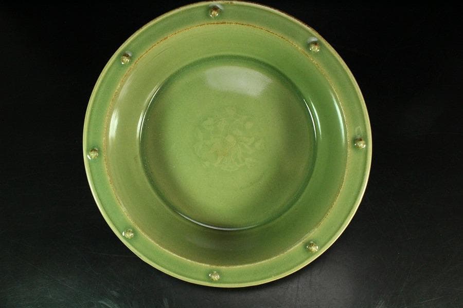 中国美術 青磁 刻模様 鋲縁 三足水盤(K-A856)