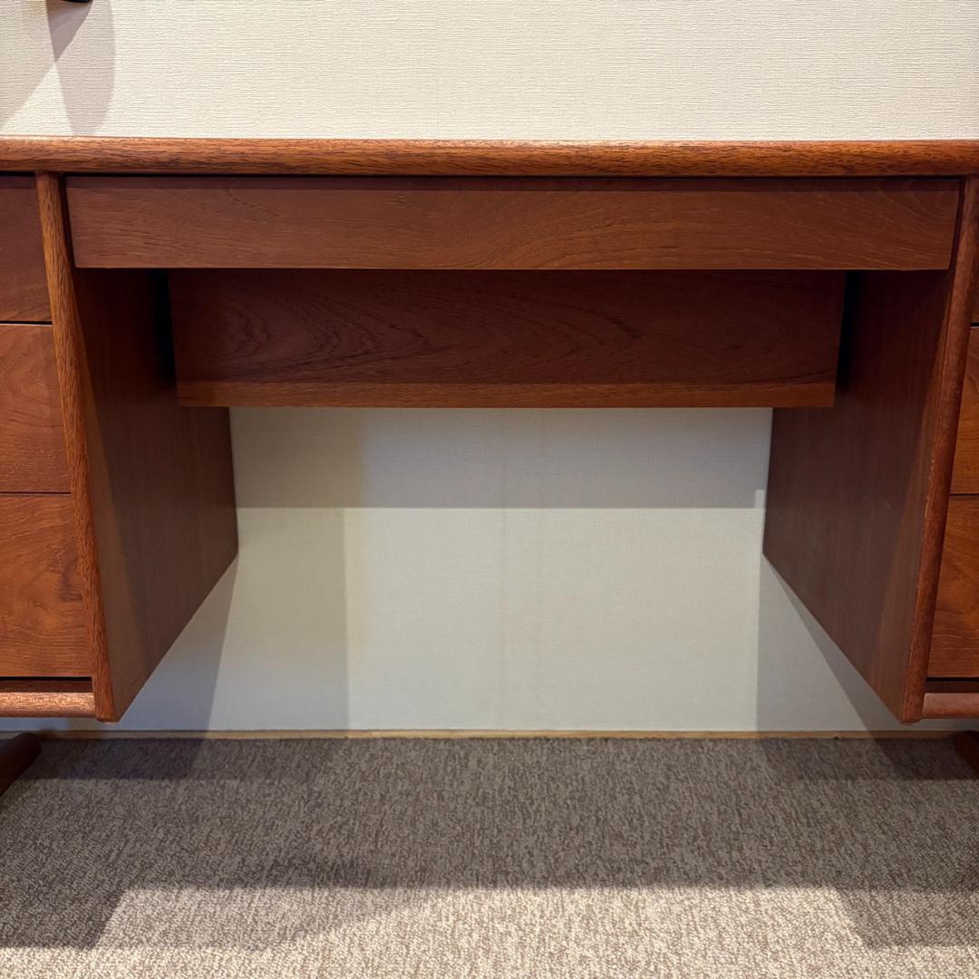 w*m様 Lewis ルイス ヴィンテージ 北欧家具 チーク材 デスク キャビネ