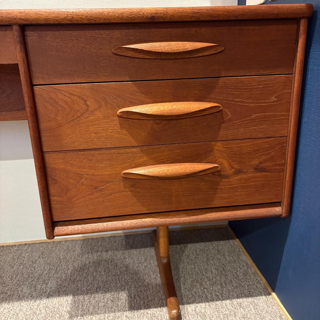 w*m様 Lewis ルイス ヴィンテージ 北欧家具 チーク材 デスク キャビネ