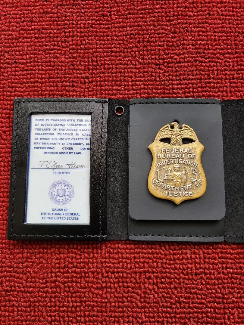 米国ポリスバッジ【FBIレプリカバッジ】PFバッジケース IDカード付き