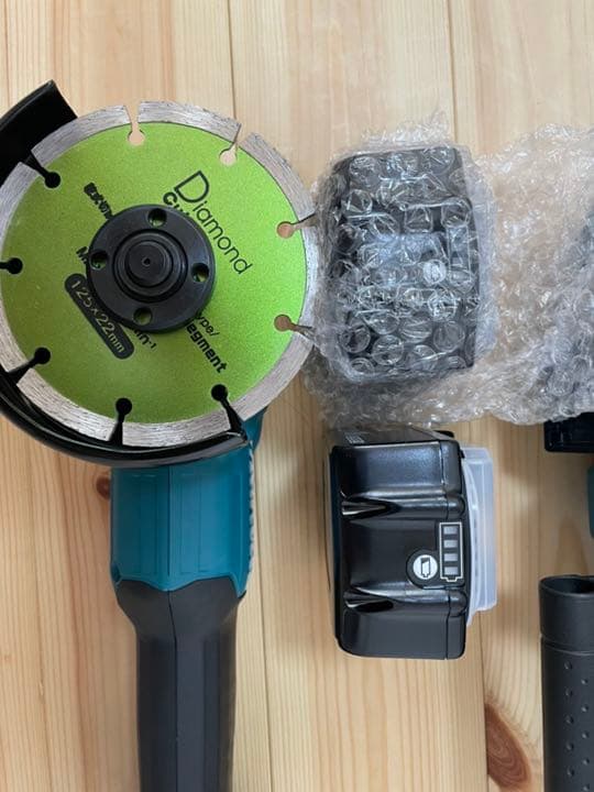 新品マキタ　充電式ディスクグラインダー　125mm