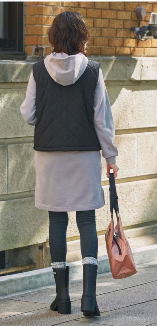 新品　AIGLE　エーグル　 インサレーション ベスト キルティング　サイズ40