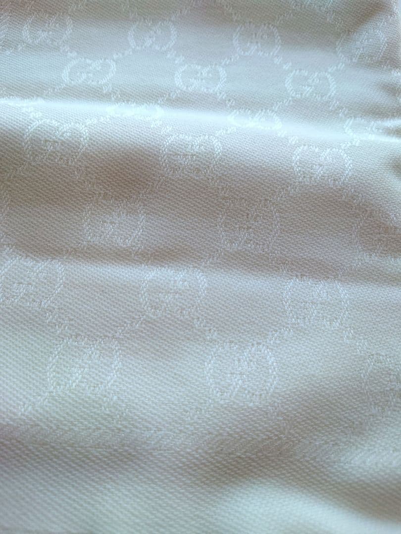 GUCCI ホワイト マフラー ショール　フリンジ付き　グッチ